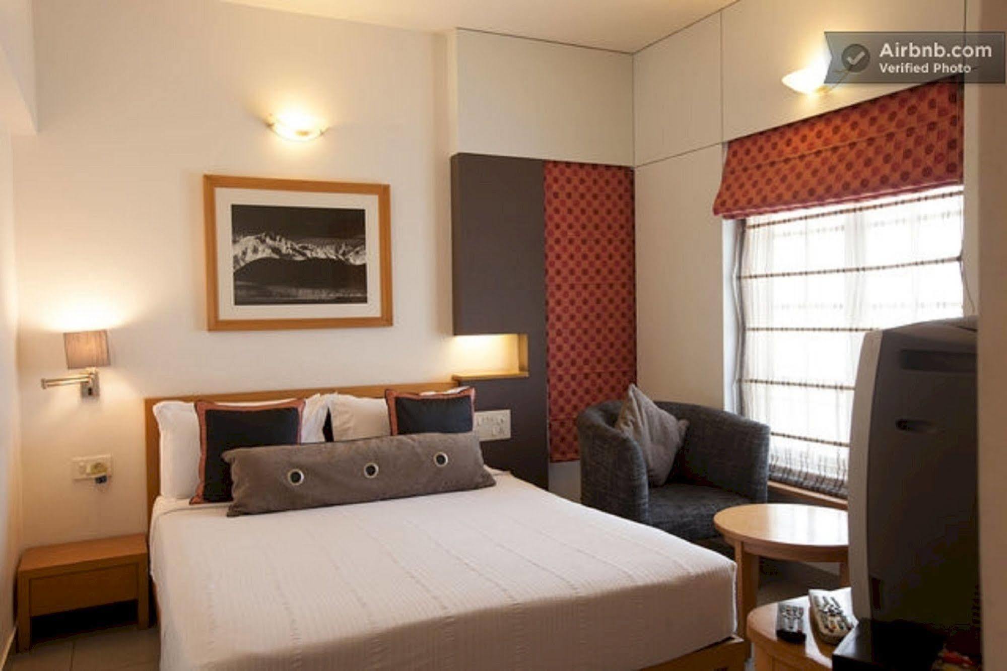 Tristar Service Apartments Bangalore Exterior foto