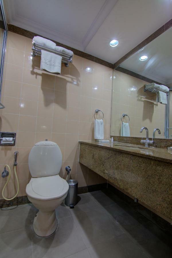 Tristar Service Apartments Bangalore Exterior foto