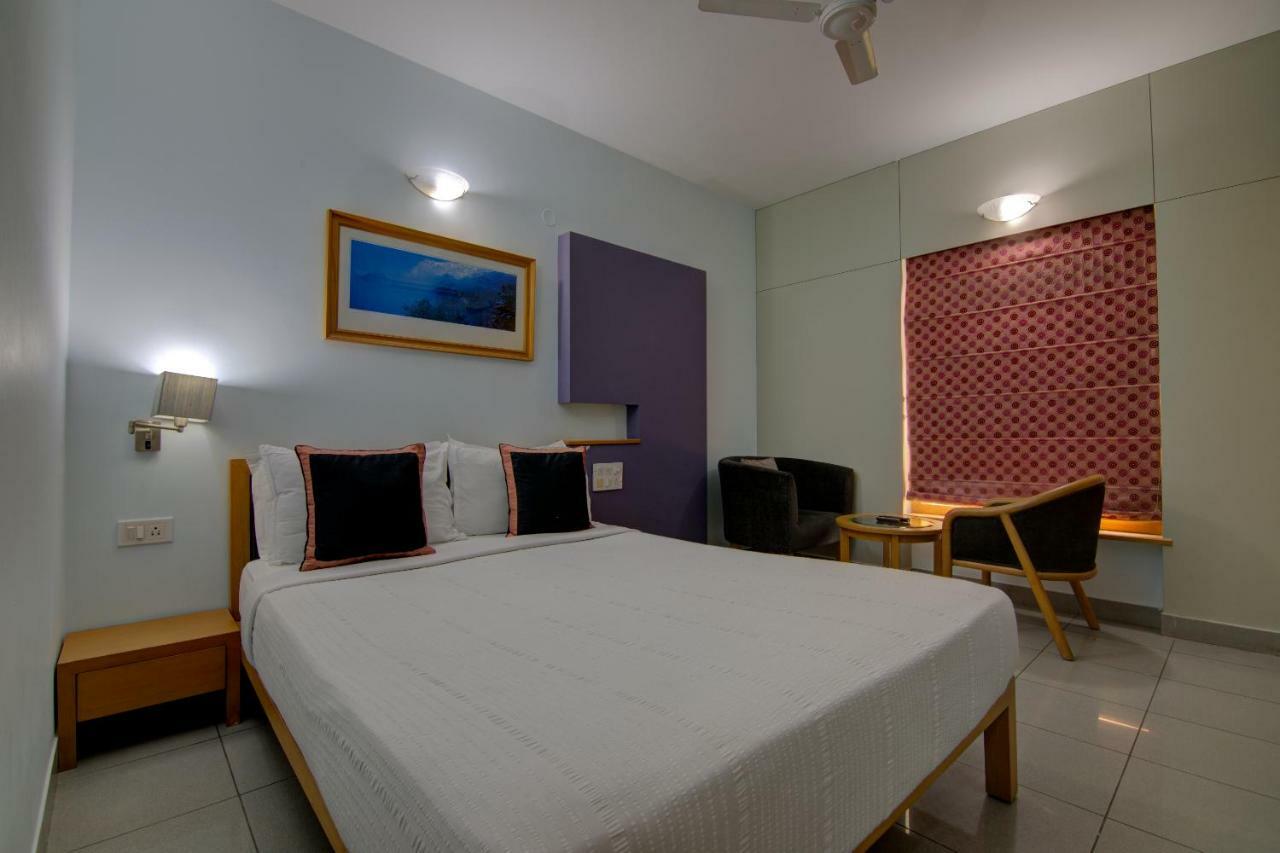Tristar Service Apartments Bangalore Exterior foto