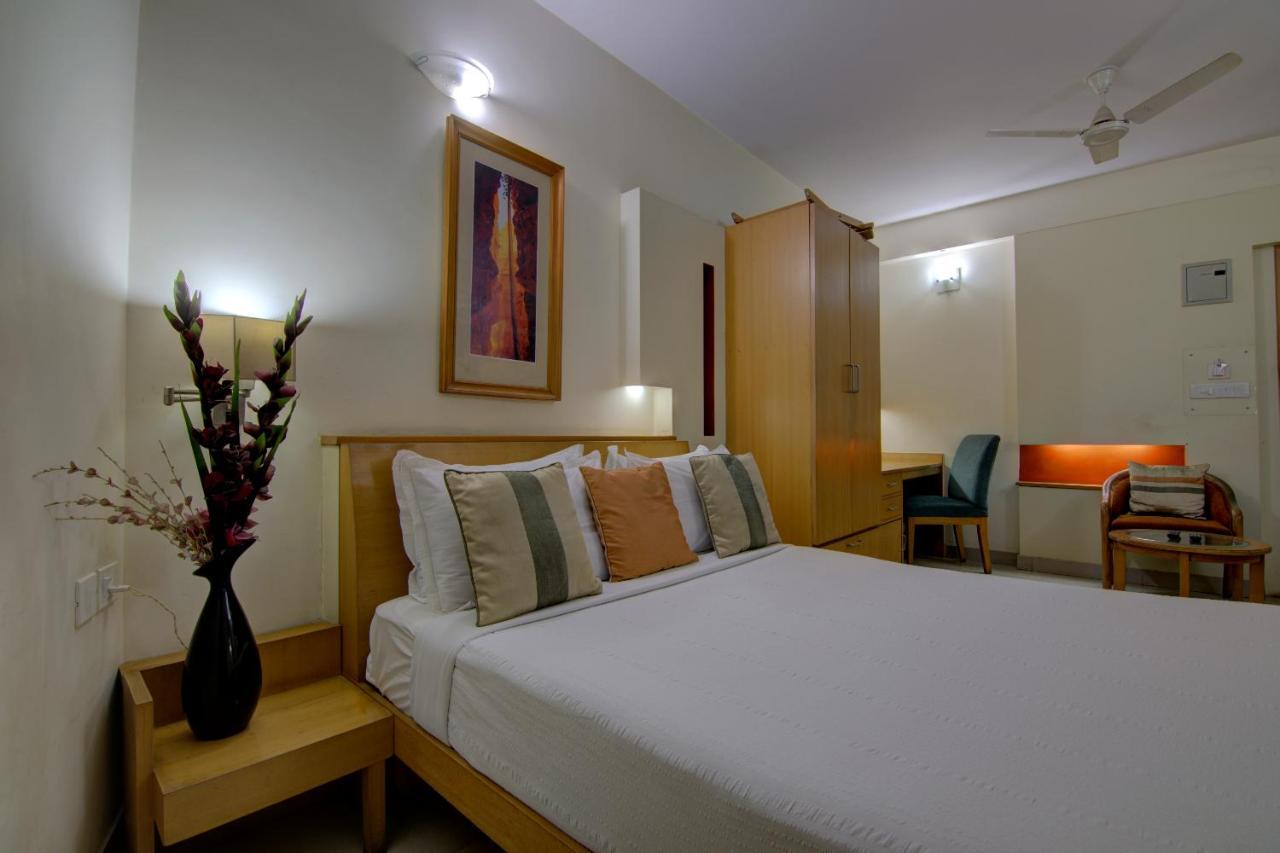 Tristar Service Apartments Bangalore Exterior foto